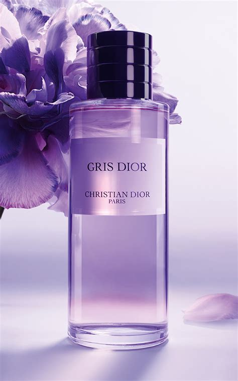 la collection privée christian dior gris dior